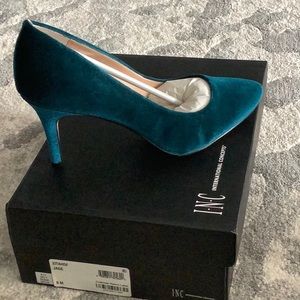 NWT aqua green suade heels by INC